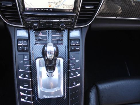 Used 2016 Porsche Panamera 4 Edition image 16