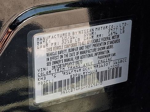 Certified 2017 Nissan Sentra SR Turbo w/ Protection Package FWD image 27
