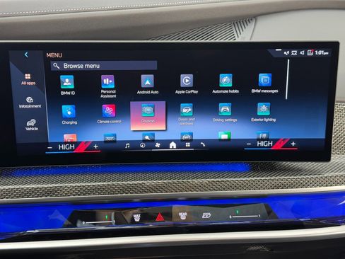 Used 2023 BMW i7 xDrive60 w/ Parking Assistance Package image 27