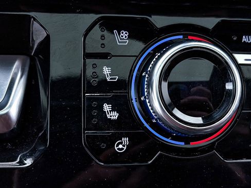 Used 2023 GMC Sierra 1500 Denali Ultimate image 27