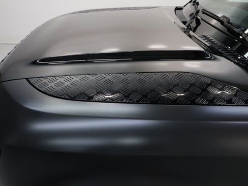 Used 2023 Land Rover Defender 90 V8 image 63