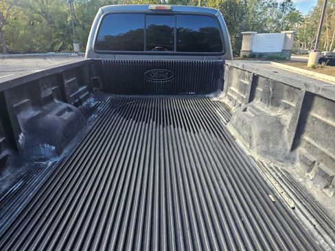 Used 2007 Ford F250 XLT image 15