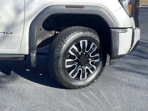 Used 2024 GMC Sierra 3500 Denali Ultimate image 33