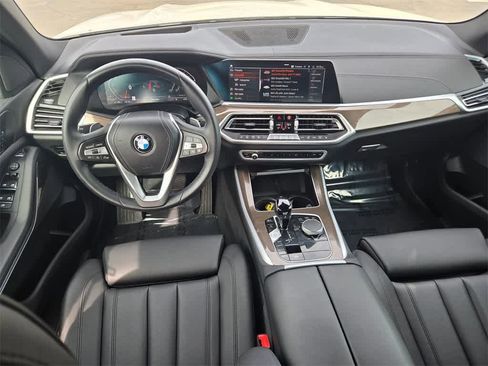 Used 2022 BMW X5 sDrive40i w/ Premium Package image 9
