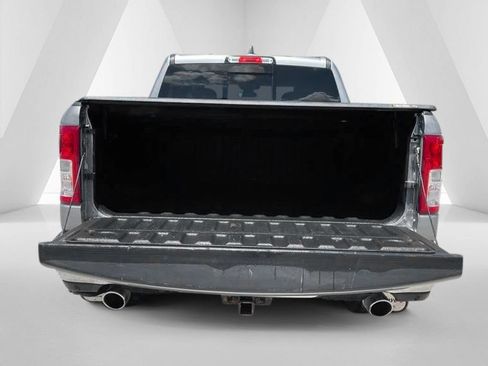 Used 2022 RAM 1500 Big Horn AWD/4WD image 7