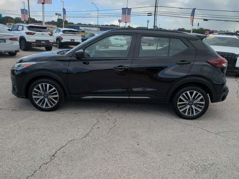 Used 2024 Nissan Kicks SR FWD image 5