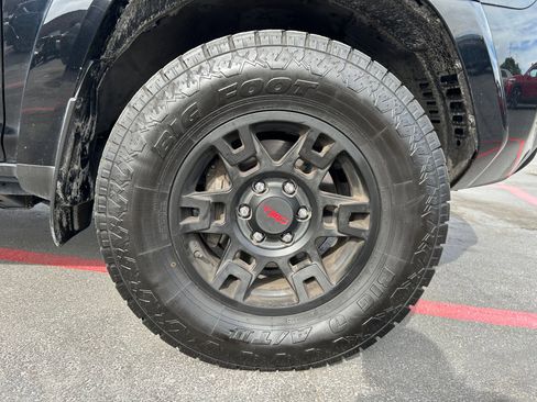 Certified 2023 Toyota 4Runner SR5 AWD/4WD image 31