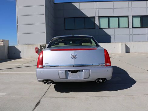 Used 2006 Cadillac DTS Performance image 14