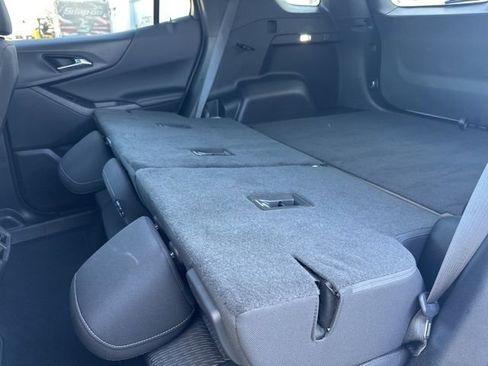 Used 2025 Chevrolet Equinox LT image 49