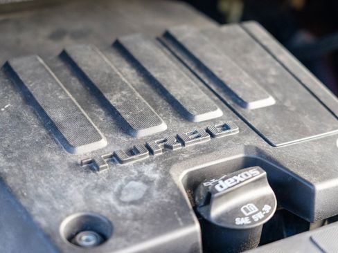 Used 2019 Chevrolet Silverado 1500 LT w/ All-Star Edition image 13