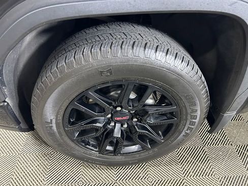 Used 2023 GMC Sierra 1500 Elevation image 11