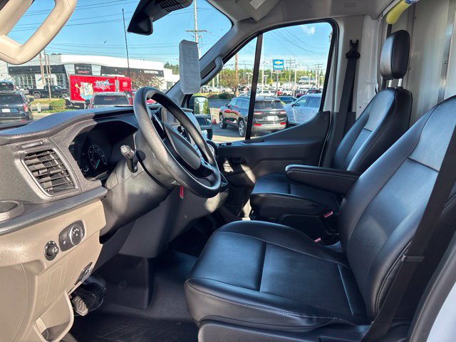 Used 2023 Ford Transit 350 DRW RWD image 22