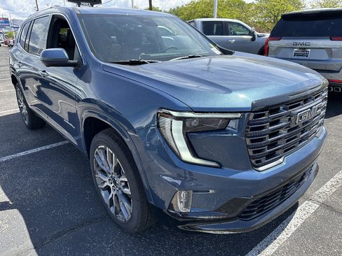New 2026 GMC Acadia Denali Ultimate w/ LPO, Floor Liner Package AWD/4WD image 1