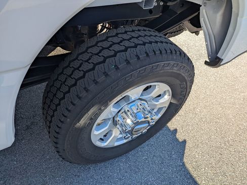 Certified 2024 Ford F250 XLT w/ FX4 Off-Road Package image 33