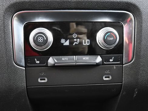 Used 2021 GMC Yukon Denali AWD/4WD image 45