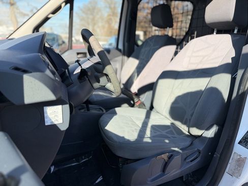 Used 2012 Ford Transit Connect XLT image 12