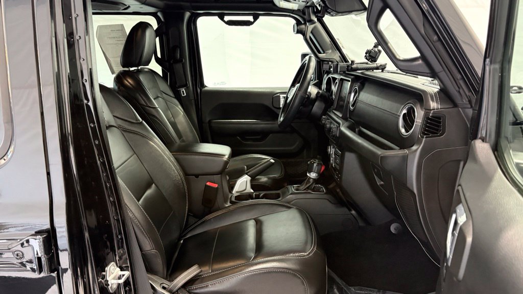 Used 2021 Jeep Wrangler Unlimited Sahara w/ Uconnect 4C Nav & Sound Group AWD/4WD image 20
