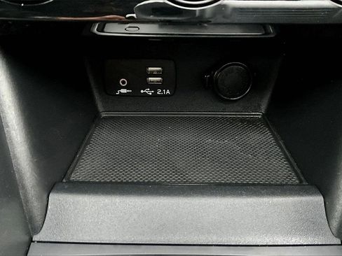 Used 2023 Subaru Forester Premium image 16