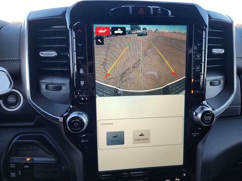 Used 2022 RAM 2500 Laramie AWD/4WD image 26