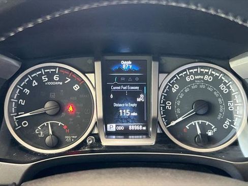 Certified 2022 Toyota Tacoma SR5 w/ Technology Package AWD/4WD image 25