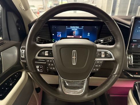 Used 2023 Lincoln Navigator Black Label AWD/4WD image 12