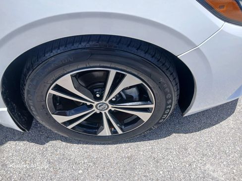 Used 2021 Nissan Sentra SV FWD image 19