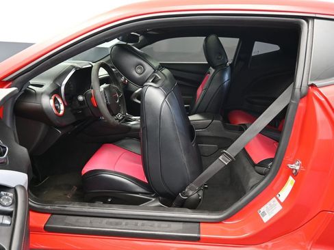 Used 2021 Chevrolet Camaro LT w/ RS Package image 29