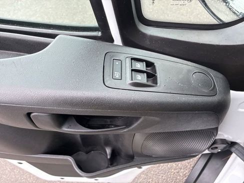 Used 2023 RAM ProMaster 2500 FWD image 32