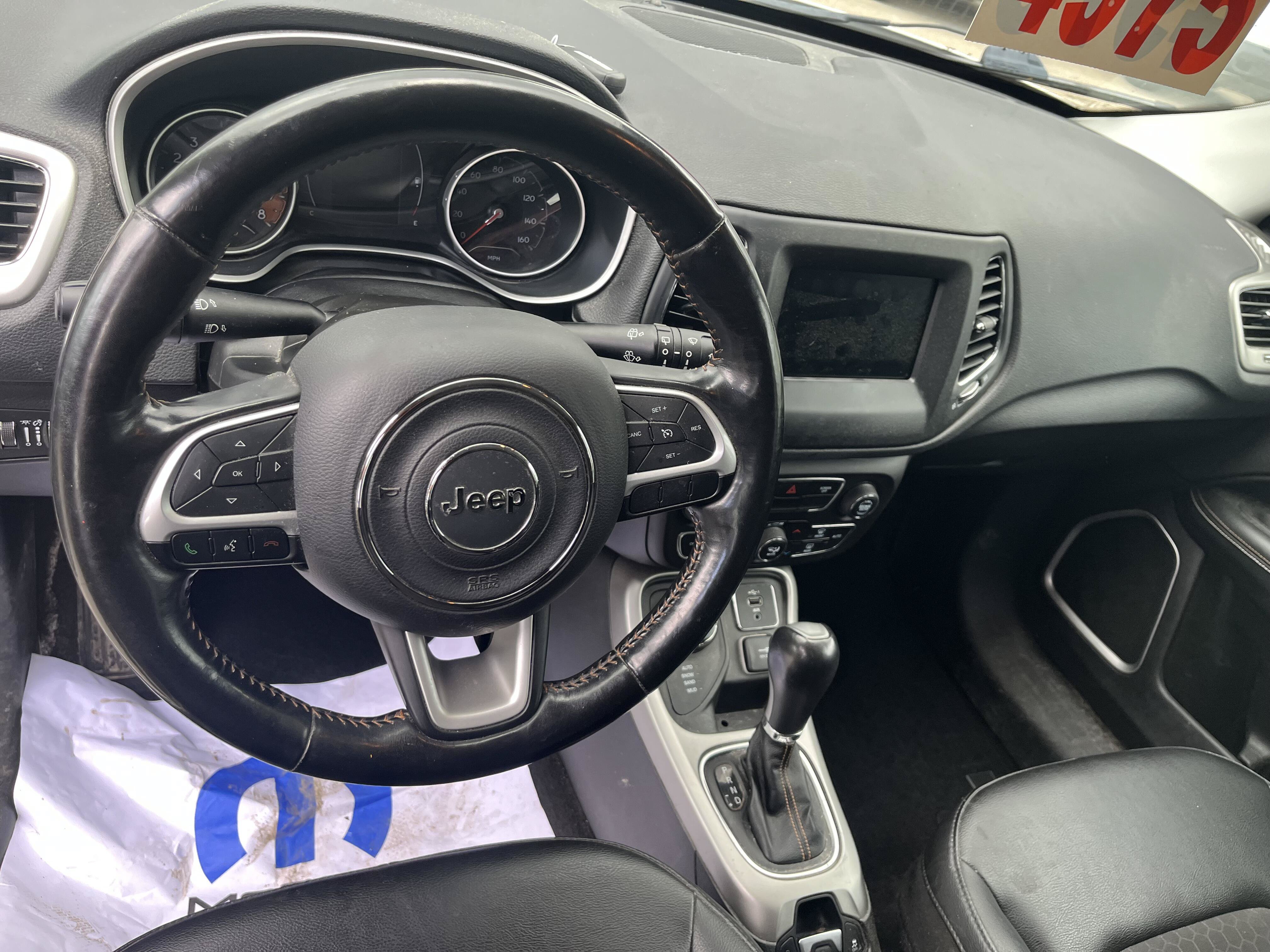 Certified 2019 Jeep Compass Latitude w/ Cold Weather Group AWD/4WD image 15