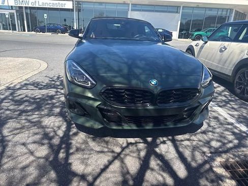 Used 2025 BMW Z4 M40i w/ Edition image 4