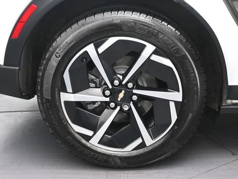Used 2025 Chevrolet Equinox EV LT FWD image 32