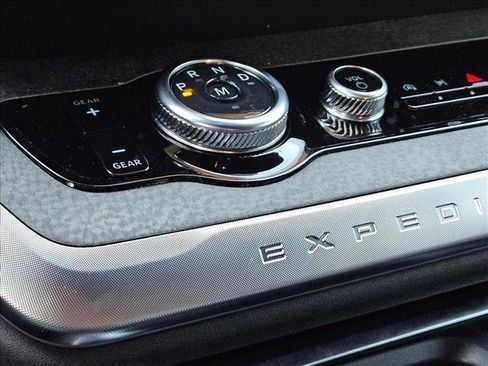 New 2026 Ford Expedition Tremor image 13