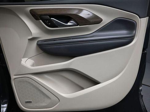 Used 2022 GMC Terrain Denali image 11