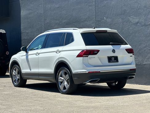 Used 2020 Volkswagen Tiguan SEL AWD/4WD image 6