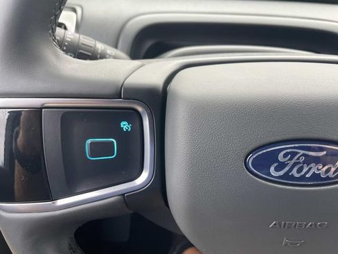 Certified 2025 Ford Expedition Max Active AWD/4WD image 30