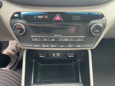 Used 2018 Hyundai Tucson Value AWD/4WD image 14