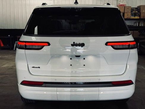 New 2026 Jeep Grand Cherokee L Limited AWD/4WD image 7