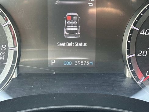 Used 2022 Toyota Highlander LE AWD/4WD image 21