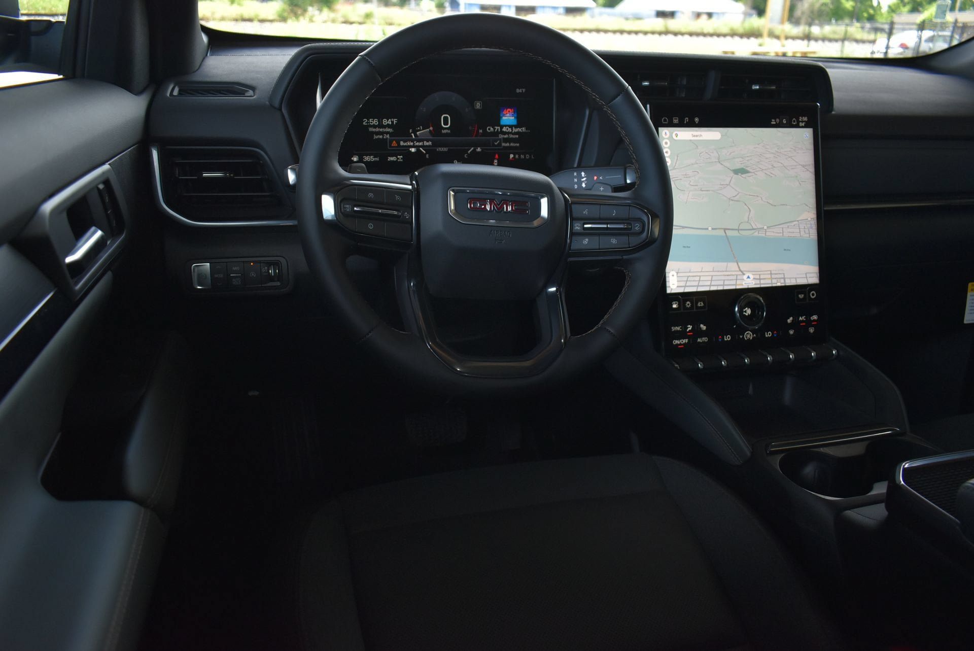 New 2026 GMC Terrain AT4 w/ Technology Package II AWD/4WD image 18