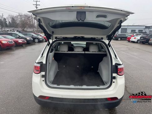 Used 2018 Jeep Compass Limited w/ Navigation Group image 29