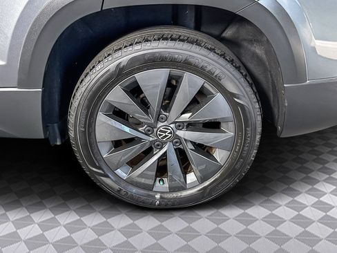 Used 2022 Volkswagen Taos S image 37