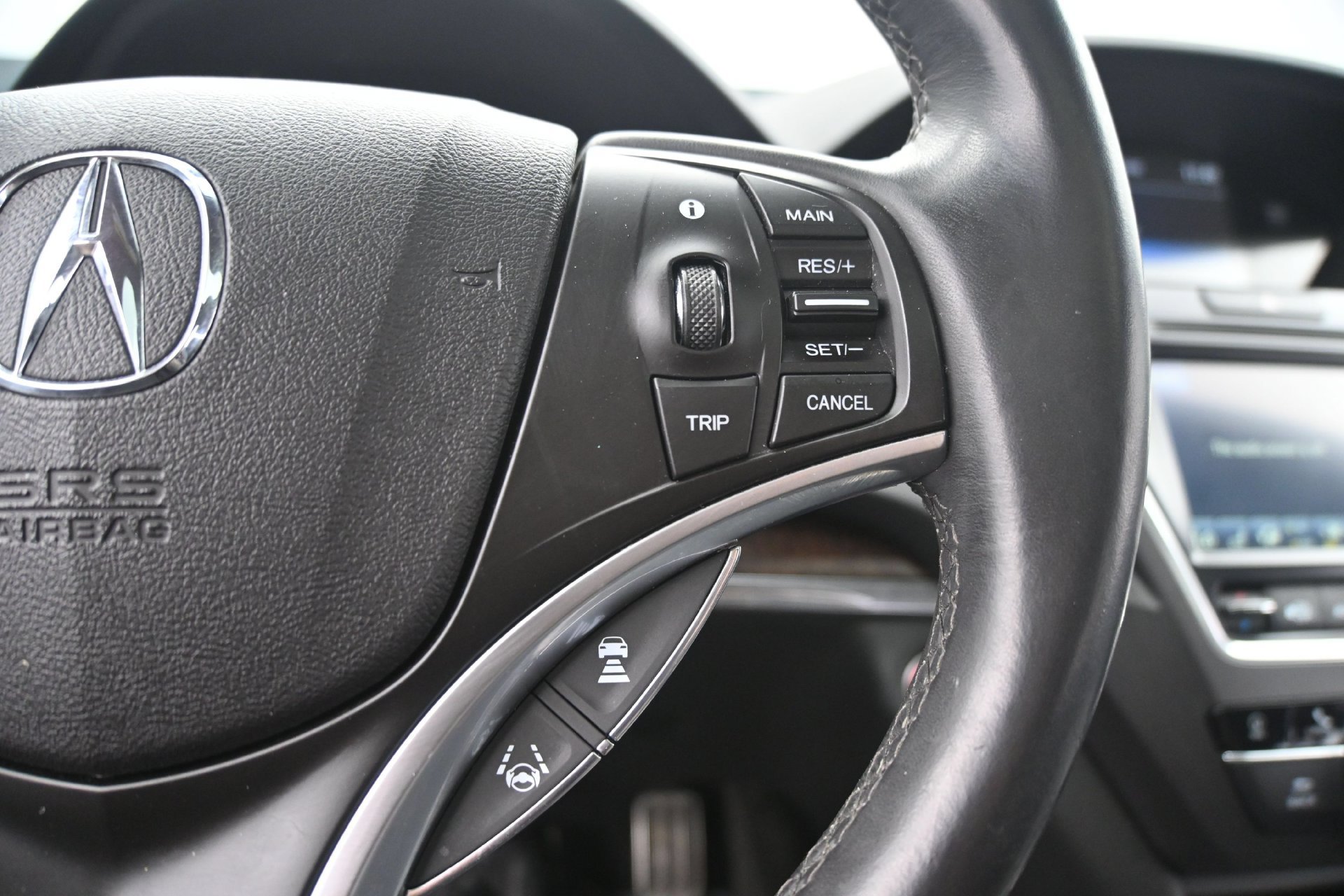 Used 2018 Acura MDX w/ Technology Package AWD/4WD image 30