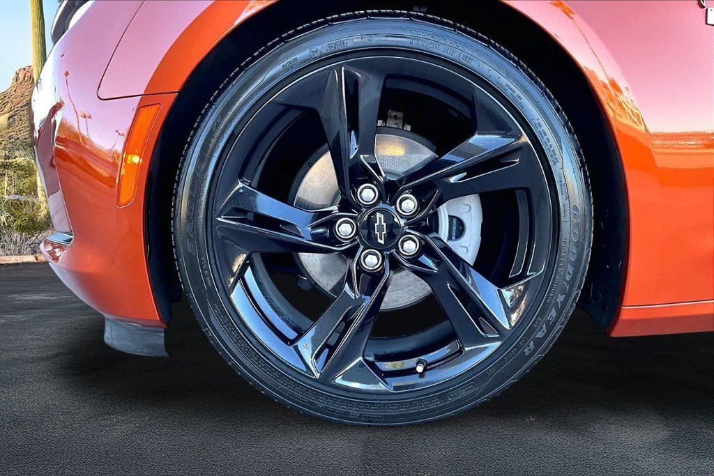 Used 2023 Chevrolet Camaro LT w/ RS Package RWD image 9
