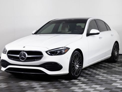Used 2022 Mercedes-Benz C 300 4MATIC Sedan image 2