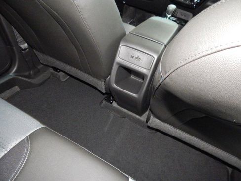 Used 2025 Chevrolet Trax LT w/ Driver Confidence Package image 35