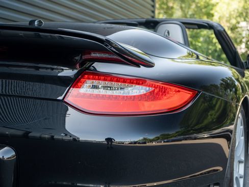 Used 2011 Porsche 911 Turbo S AWD/4WD image 21