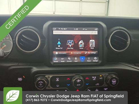 Certified 2020 Jeep Gladiator Overland AWD/4WD image 25