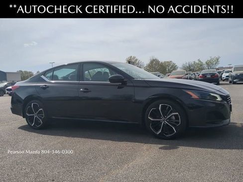 Used 2023 Nissan Altima 2.5 SR w/ SR Premium Package image 2
