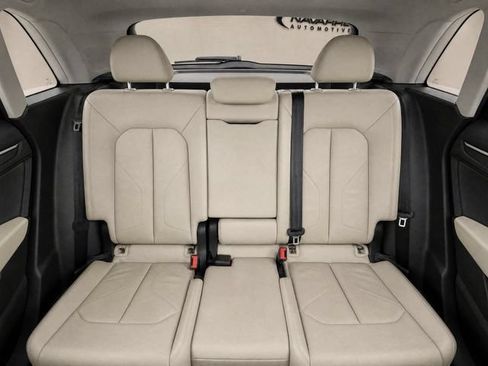 Used 2021 Audi Q3 2.0T Premium w/ Convenience Package AWD/4WD image 14