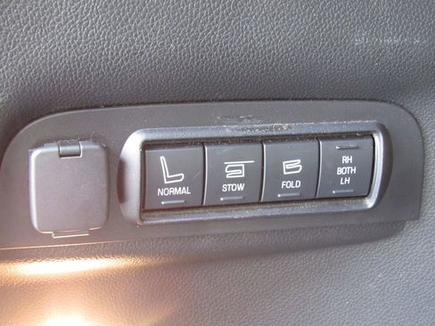Used 2016 Ford Explorer Limited w/ Equipment Group 301A AWD/4WD image 26